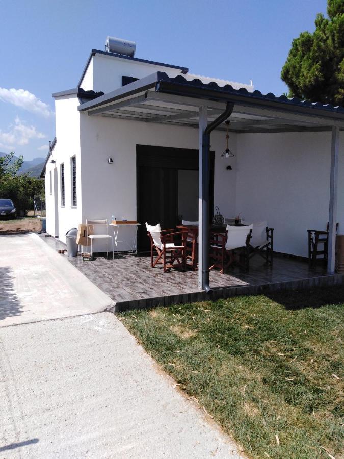 TrápezaΣπίτι Με Σοφίτα Μπροστά Στη Θάλασσα别墅 外观 照片